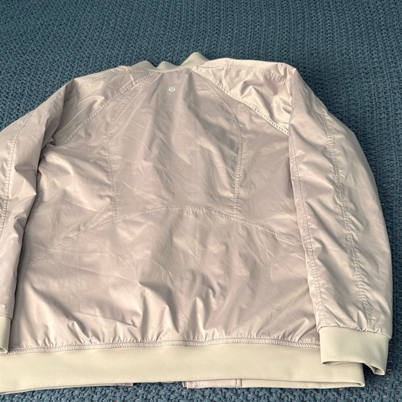 Lululemon Light Purple Jacket - Picture 8 of 9